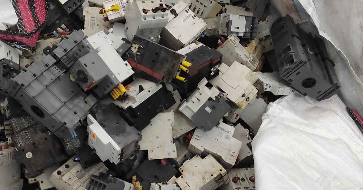 reciclaje de cuadro eléctrico